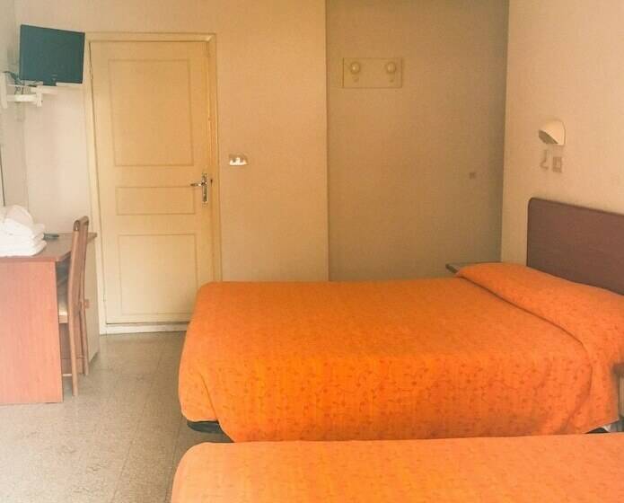 スタンダードトリプルルーム, Morri