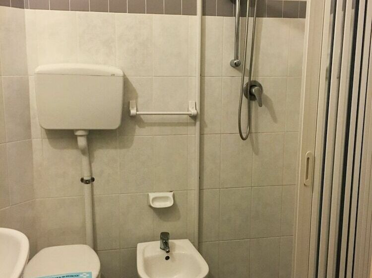 Quarto Triplo Estandar, Morri