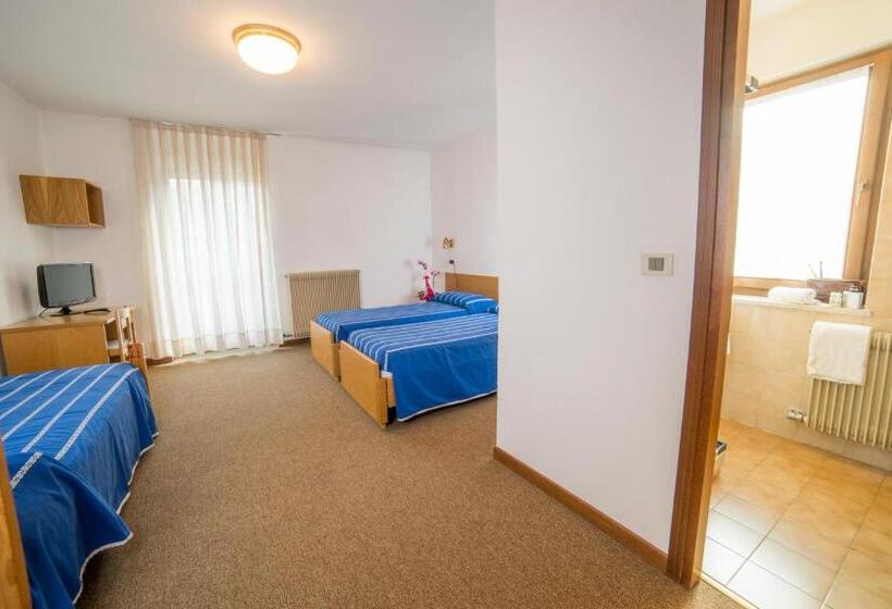 חדר סטנדרט, Pavone