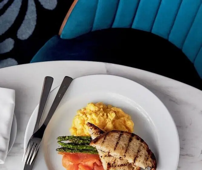 スタンダードルーム, West Hotel Sydney, Curio Collection By Hilton