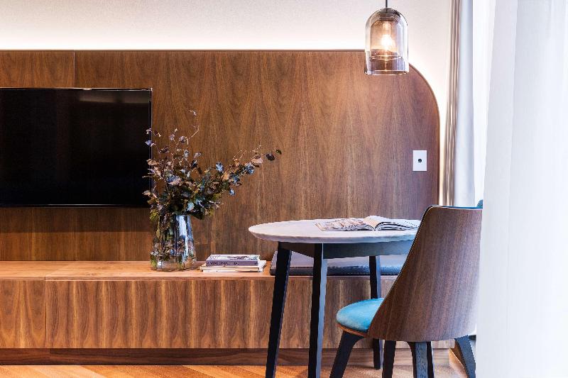 Люкс Кровать Кинг, West Hotel Sydney, Curio Collection By Hilton