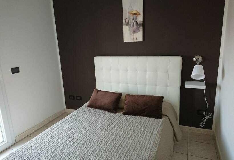 اتاق لوکس یک تخته, Guest House Brezza Marina
