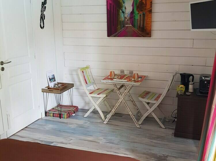 اتاق استاندارد تودرتو, Villa Caraîbes