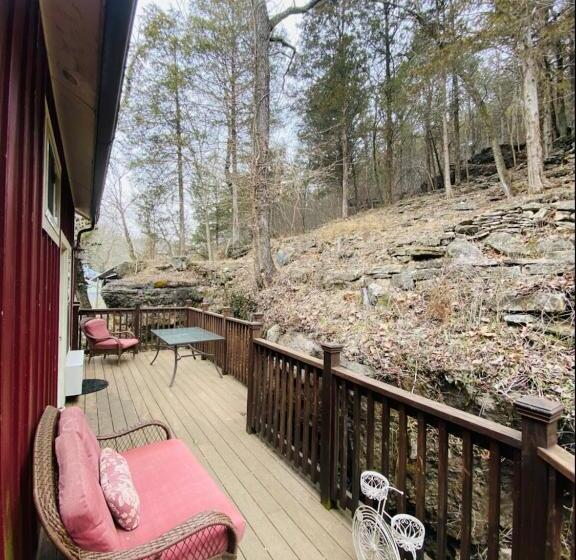 غرفة قياسية, All Seasons Treehouse Village