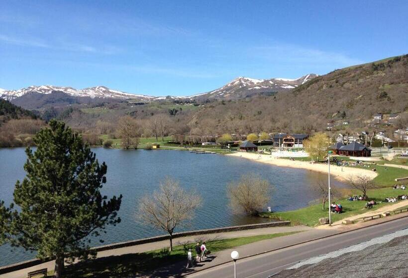 חדר פנטהאוז, Bellevue