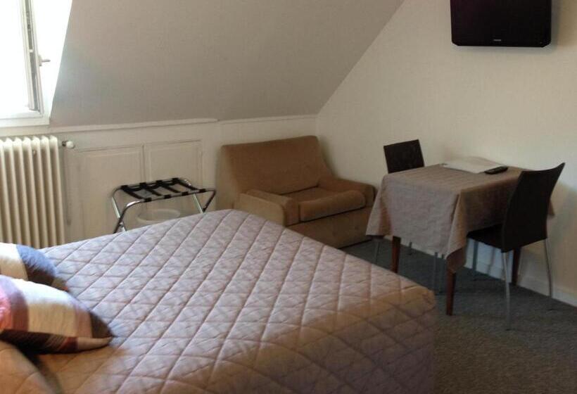 חדר פנטהאוז, Bellevue