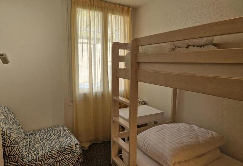 חדר משפחתי, Bellevue