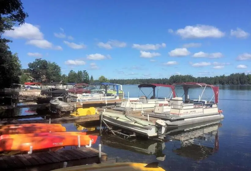 デラックススタジオ, Clear Lake Resort
