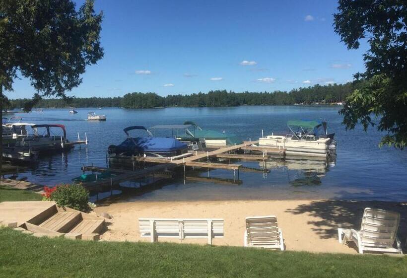 Standard studio with lake view, Clear Lake Resort