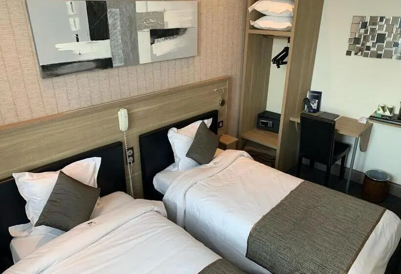 スタンダードシティビュールーム, Hôtel Beausoleil