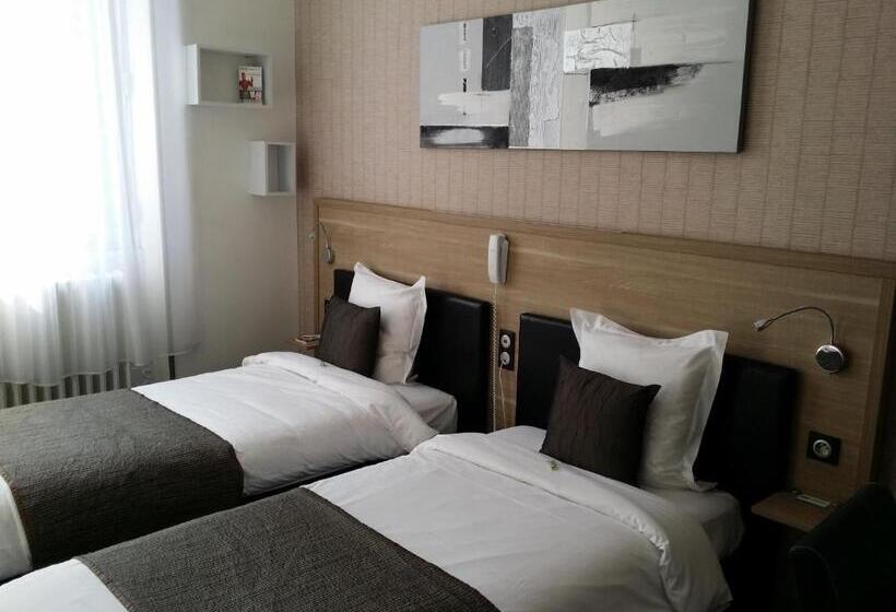 Номер Стандарт Вид на Город, Hôtel Beausoleil