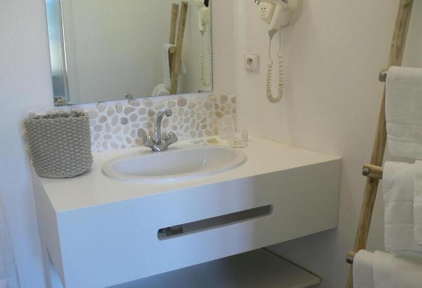 חדר סטנדרט, L île ô Château