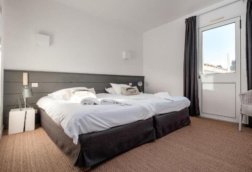 חדר סופריור נוף לבריכה, L île ô Château