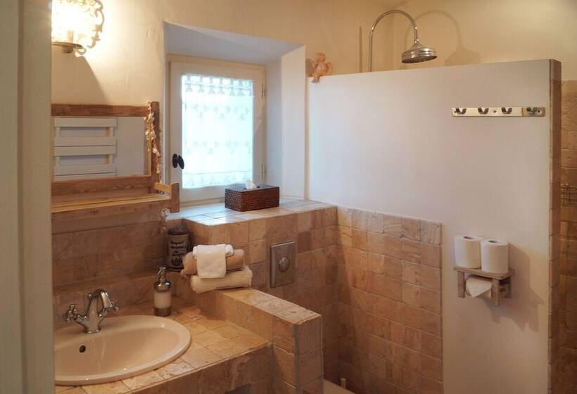 اتاق استاندارد, Le Mas Des Etoiles   Luberon B&b