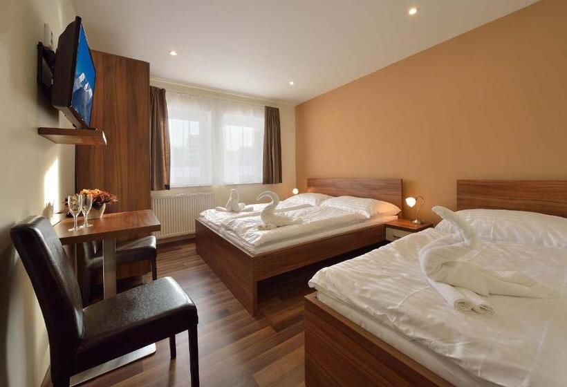 Трехместный Номер Deluxe, Villa Gloria Rooms & Apartments