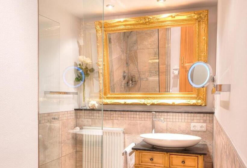 Standard Room Lake View, Seehotel Malerwinkel