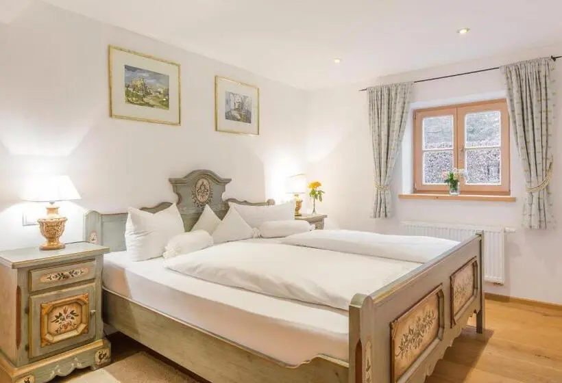 2 Bedroom Apartment, Seehotel Malerwinkel