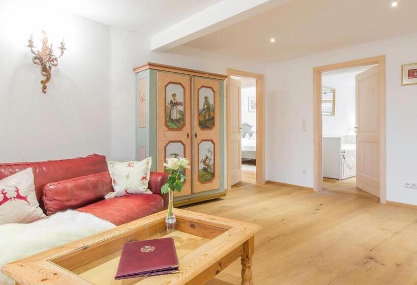 2 Bedroom Apartment, Seehotel Malerwinkel