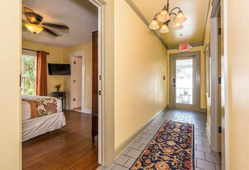 غرفة قياسية سرير مزدوج, 44 Spanish Street Inn   Adults Only