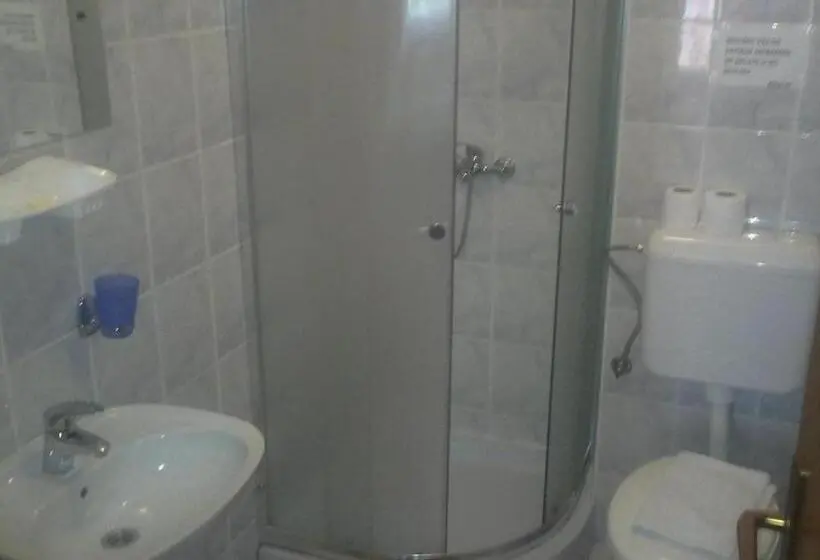 اتاق استاندارد چهار تخته, Hostel Havana