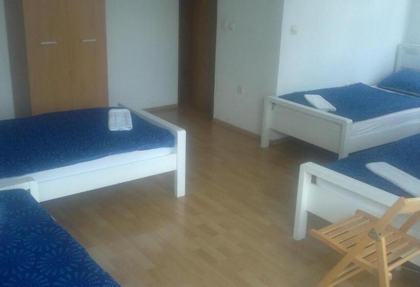 اتاق استاندارد چهار تخته, Hostel Havana