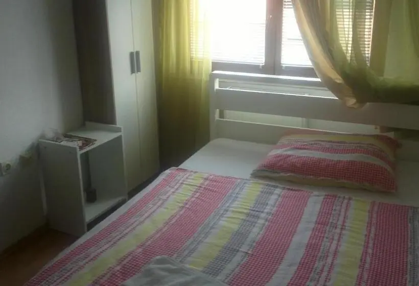 اتاق استاندارد, Hostel Havana