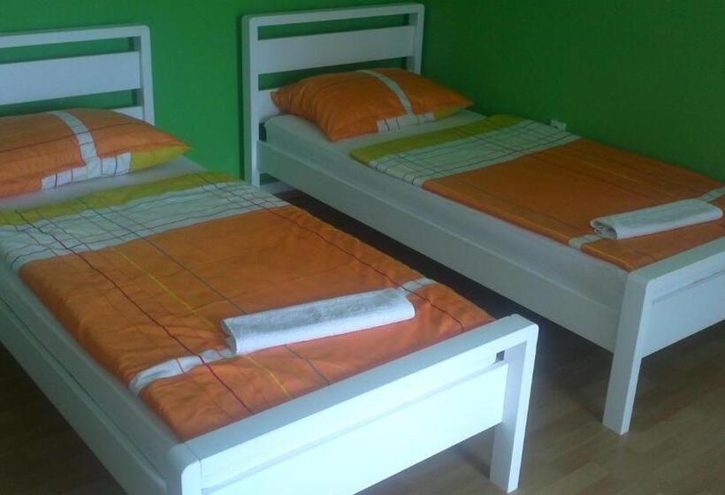 اتاق استاندارد, Hostel Havana