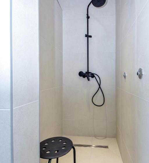 استودیو استاندارد با تخت کینگ, Hostel Havana