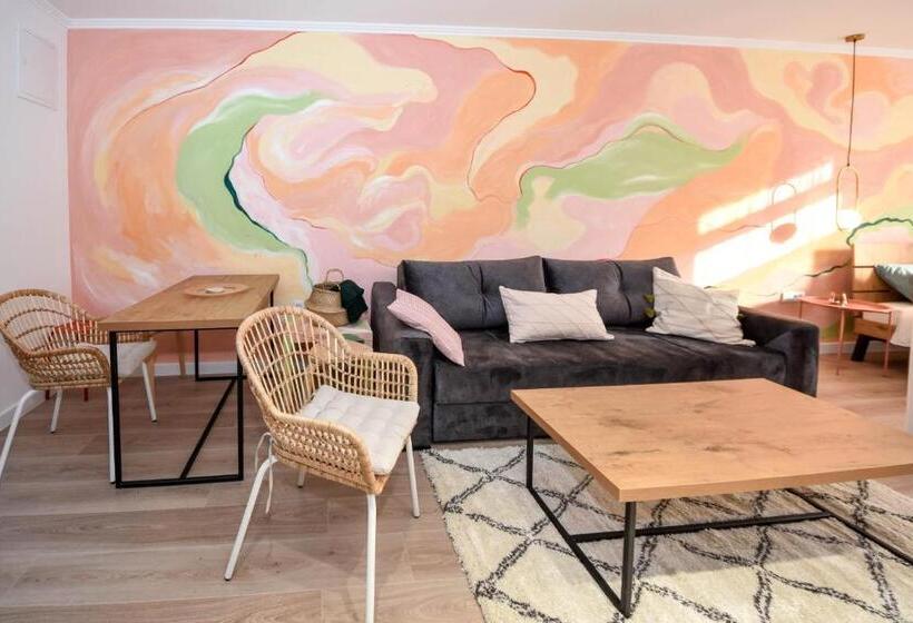 استودیو استاندارد با تخت کینگ, Hostel Havana