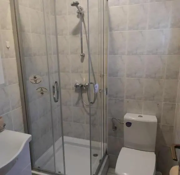 استودیو استاندارد با بالکن, Hostel Havana