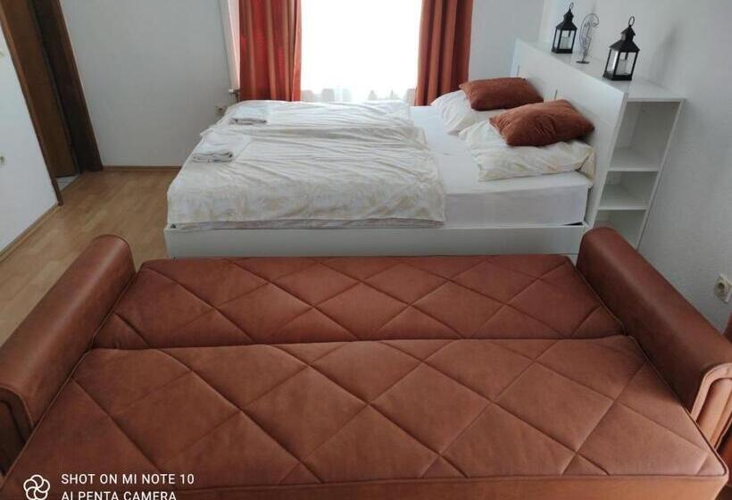 استودیو استاندارد با بالکن, Hostel Havana