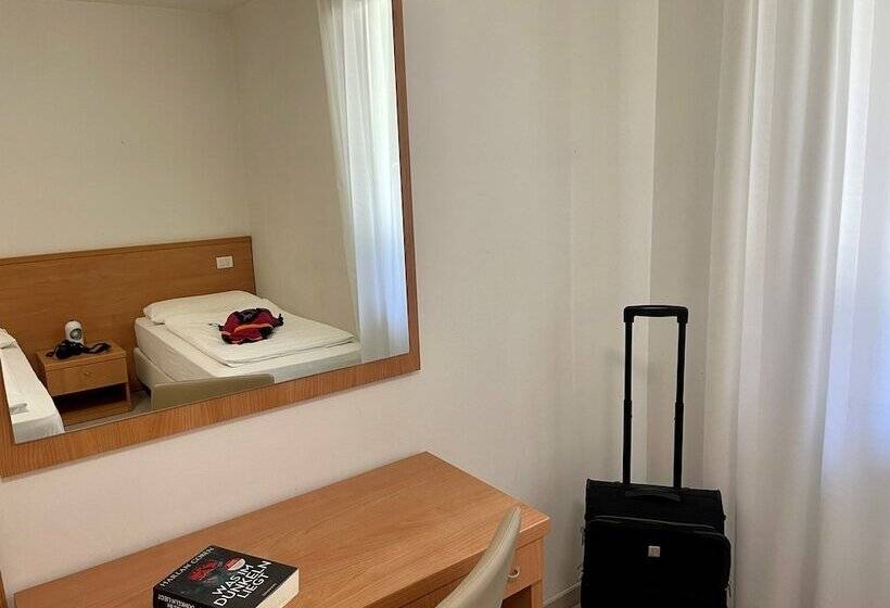 اتاق استاندارد, Garden Arco