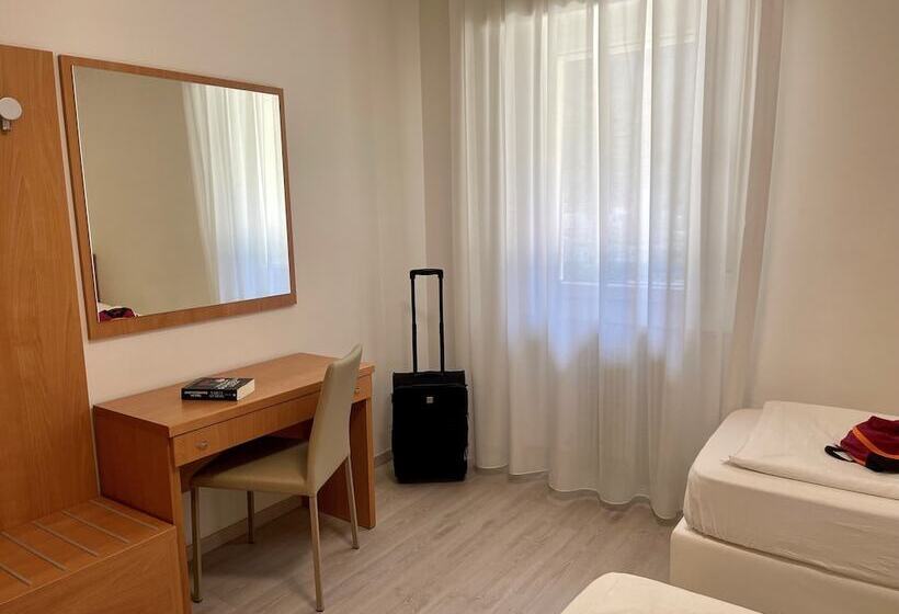 اتاق استاندارد, Garden Arco