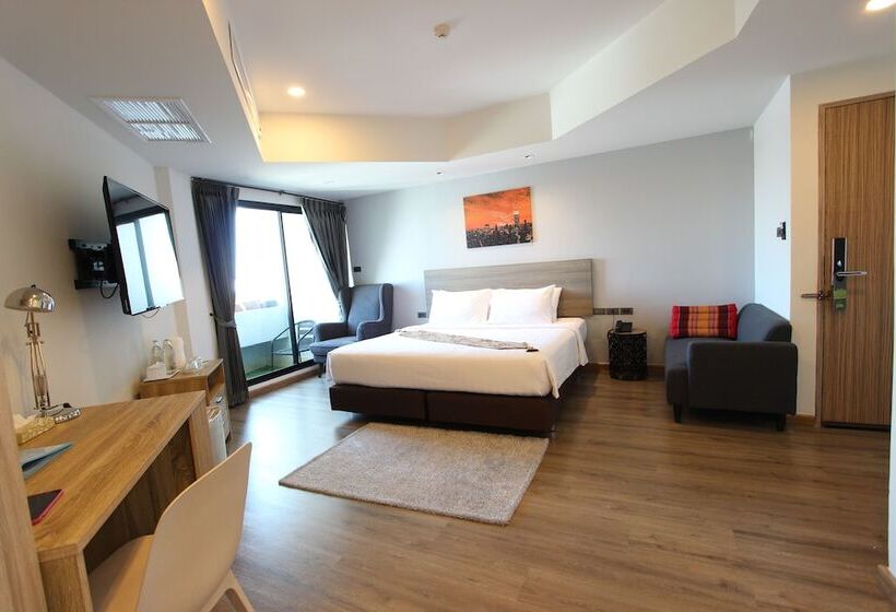 غرفة ديلوكس, Mgrand