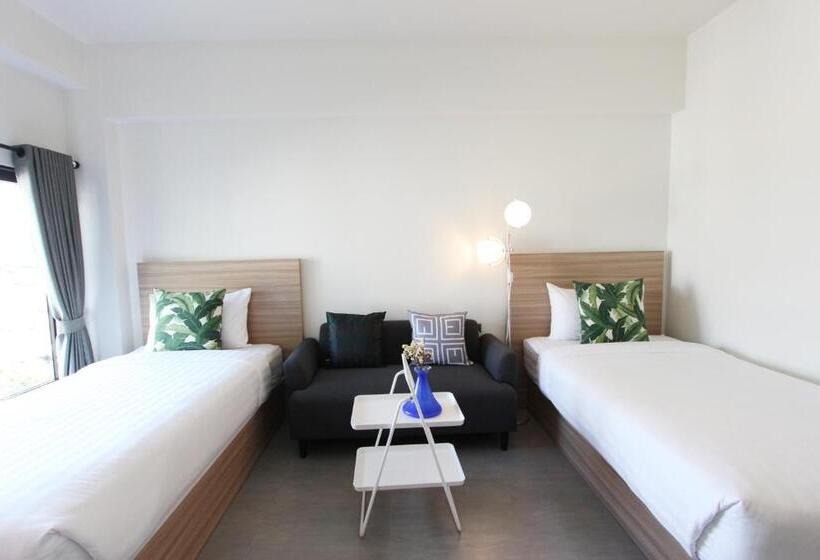 غرفة ديلوكس, Mgrand