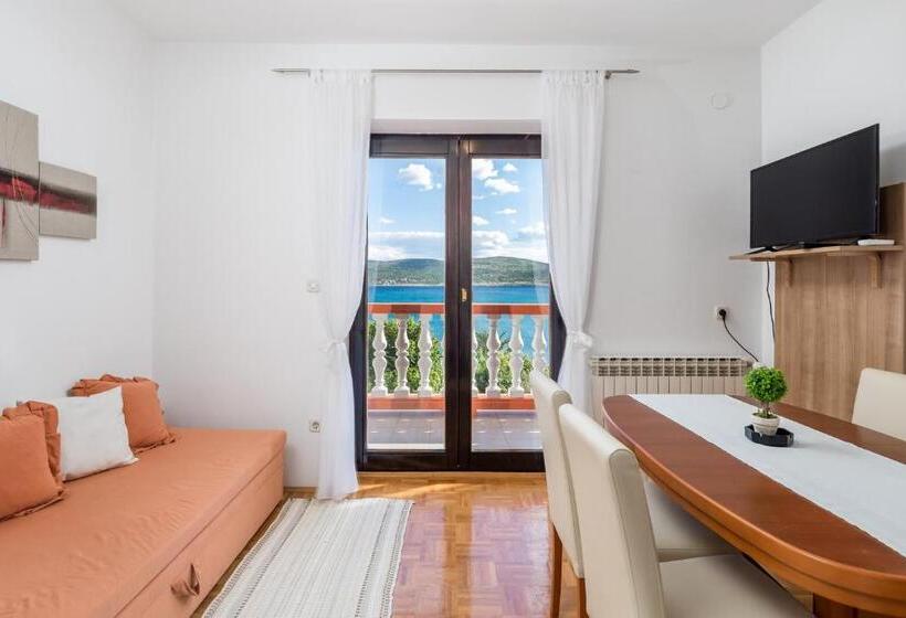 1 Bedroom Apartment Mountain View, Pansion Kiko