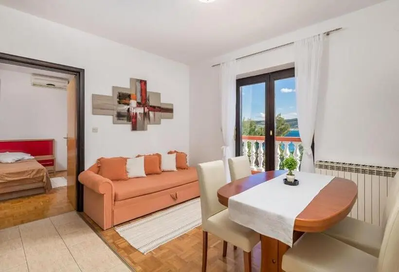 1 Bedroom Apartment Mountain View, Pansion Kiko