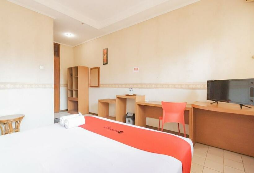 标准间, Reddoorz Plus @ Sukamulya Pasteur 2