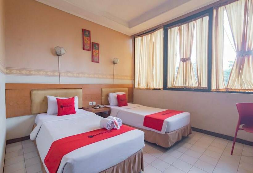 标准间, Reddoorz Plus @ Sukamulya Pasteur 2