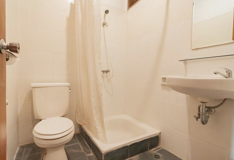 标准间, Reddoorz Plus @ Sukamulya Pasteur 2