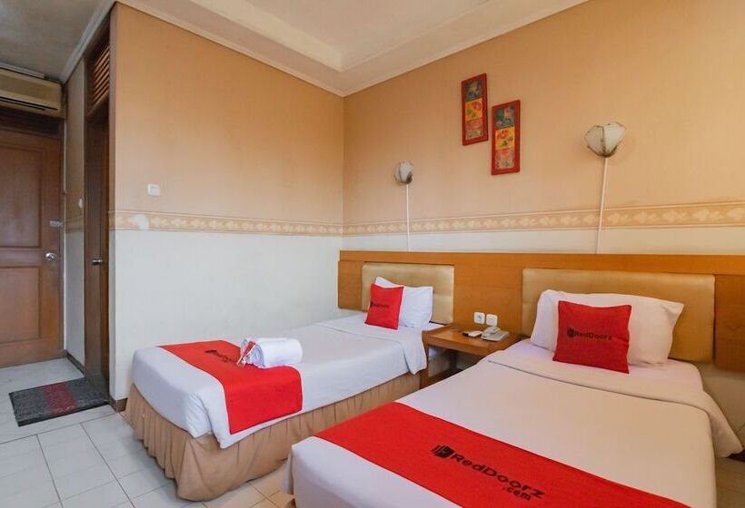 经济房, Reddoorz Plus @ Sukamulya Pasteur 2