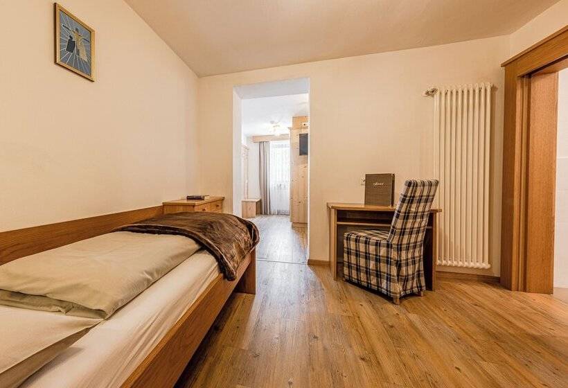 スタンダードルーム, Steinrosl