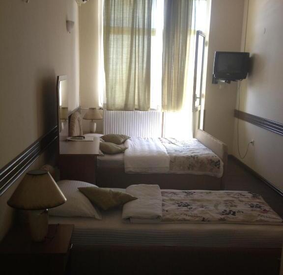 اتاق استاندارد سه نفره, Motel Neno