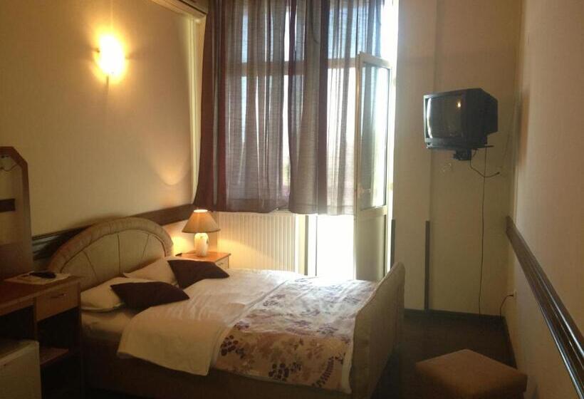 اتاق استاندارد یک نفره, Motel Neno