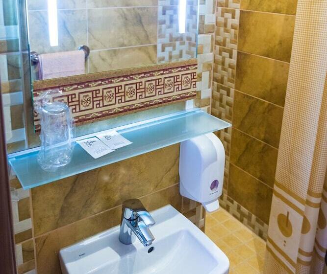 اتاق راحتی سه تخته, Motel Orhideja