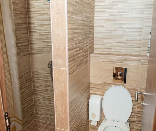 اتاق خانوادگی, Motel Orhideja