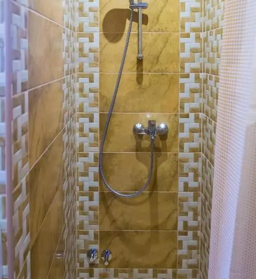 اتاق راحتی سه تخته, Motel Orhideja