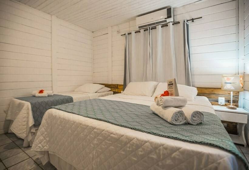 Quarto Triplo Estandar, Ecocharme Pousada Arquipelago