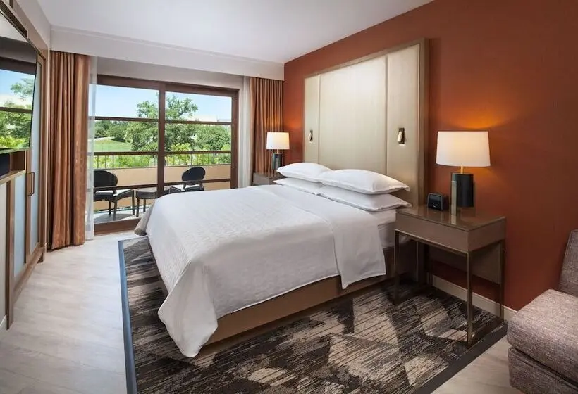 سوییت با چشمانداز کوه, Sheraton Redding Hotel At The Sundial Bridge