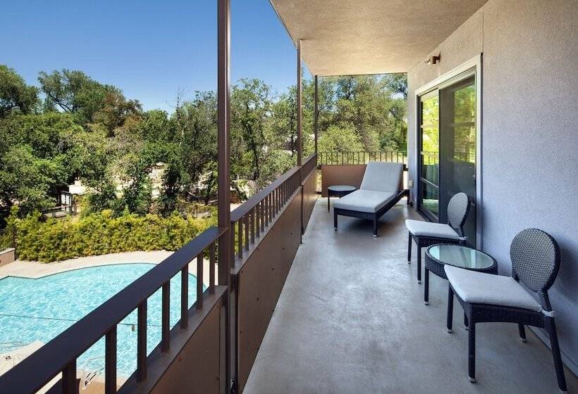 프레지덴셜 스위트, Sheraton Redding Hotel At The Sundial Bridge